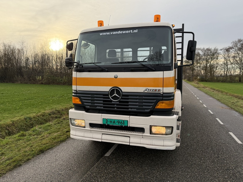 Mercedes-Benz 1823L 4X2 Machine Transporter / Oprij Vrachtwagen Hydraulische Kleppen EURO2 240dkm 1999 APK 3-2026 - Camião transporte de veículos: foto 4 Mercedes-Benz 1823L 4X2 Machine Transporter / Oprij Vrachtwagen Hydraulische Kleppen EURO2 240dkm 1999 APK 3-2026 - Camião transporte de veículos: foto 4