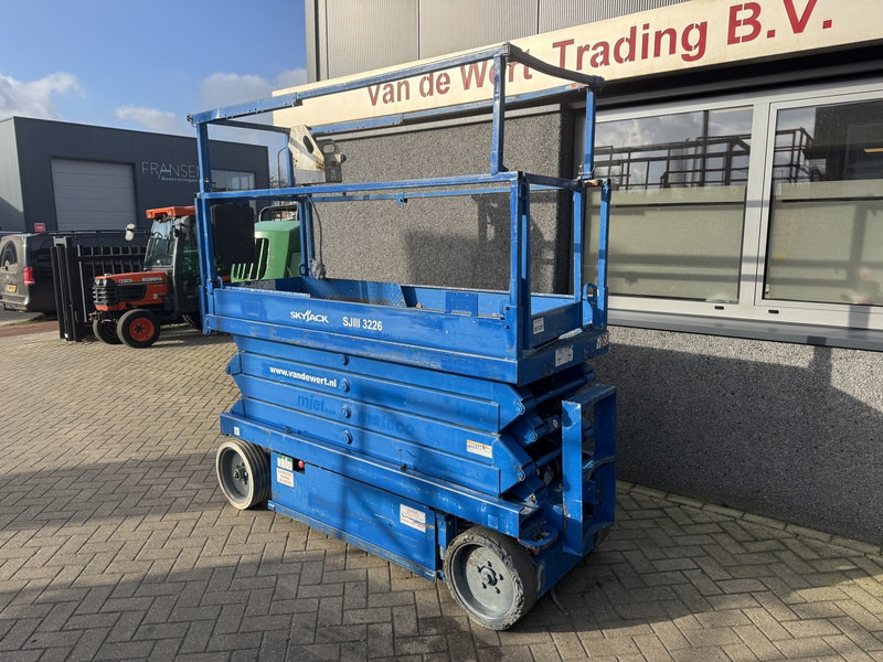 Skyjack SJ 3226 - Plataforma de Tijera/ Plataforma de tesoura: foto 3 Skyjack SJ 3226 - Plataforma de Tijera/ Plataforma de tesoura: foto 3