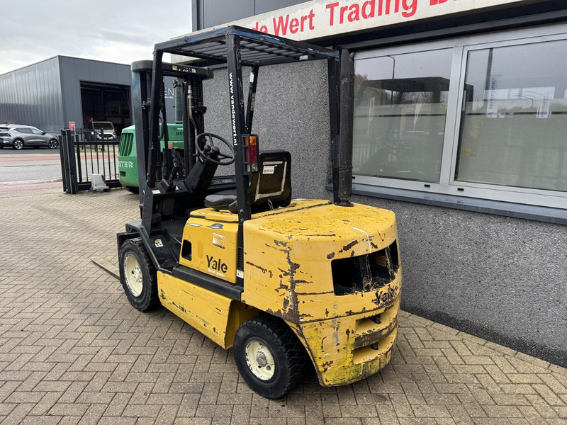 Yale GDP30 TF Triplo 465 Freelift / Sideshift / Mazda Diesel 2005 - Empilhadeira a diesel: foto 4 Yale GDP30 TF Triplo 465 Freelift / Sideshift / Mazda Diesel 2005 - Empilhadeira a diesel: foto 4