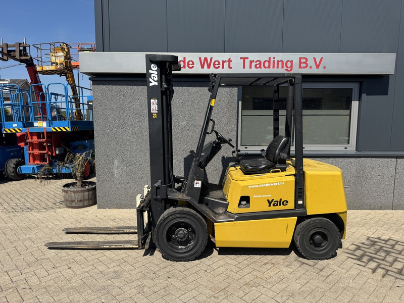 Yale GDP30TP - Empilhadeira a diesel: foto 1 Yale GDP30TP - Empilhadeira a diesel: foto 1