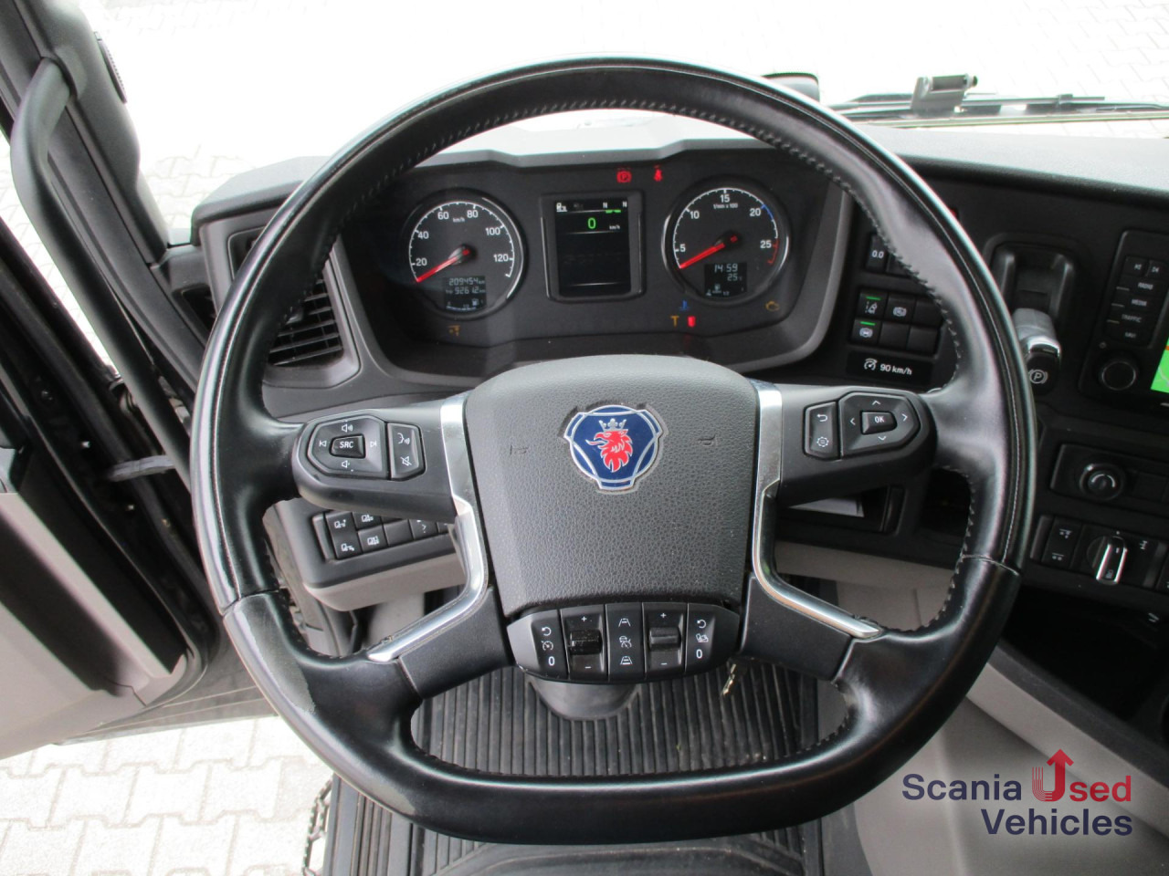 SCANIA G 450 B6x2*4NA Lenk-/ Liftachse - Camião de lona: foto 2 SCANIA G 450 B6x2*4NA Lenk-/ Liftachse - Camião de lona: foto 2