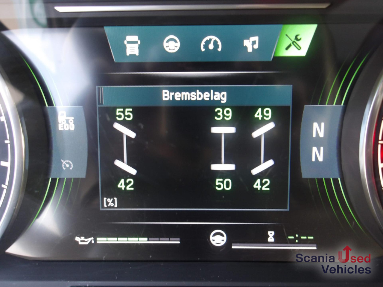 SCANIA P 320 B6x2*4NB / EWERS Schwenkwandaufbau - Camião transporte de bebidas: foto 3 SCANIA P 320 B6x2*4NB / EWERS Schwenkwandaufbau - Camião transporte de bebidas: foto 3