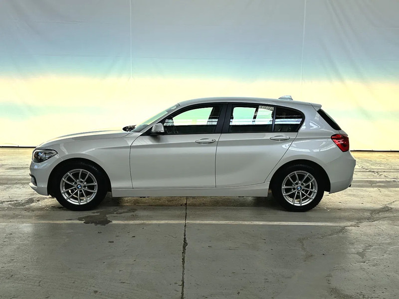 BMW 1-serie EURO 6B - Sedan: foto 2 BMW 1-serie EURO 6B - Sedan: foto 2