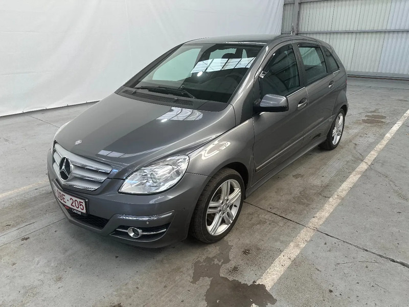Mercedes-Benz B-Klasse 180 - Automóvel: foto 2 Mercedes-Benz B-Klasse 180 - Automóvel: foto 2