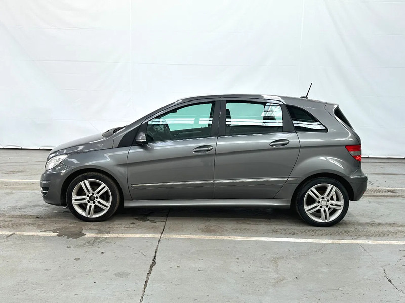 Mercedes-Benz B-Klasse 180 CDI - Automóvel: foto 2 Mercedes-Benz B-Klasse 180 CDI - Automóvel: foto 2