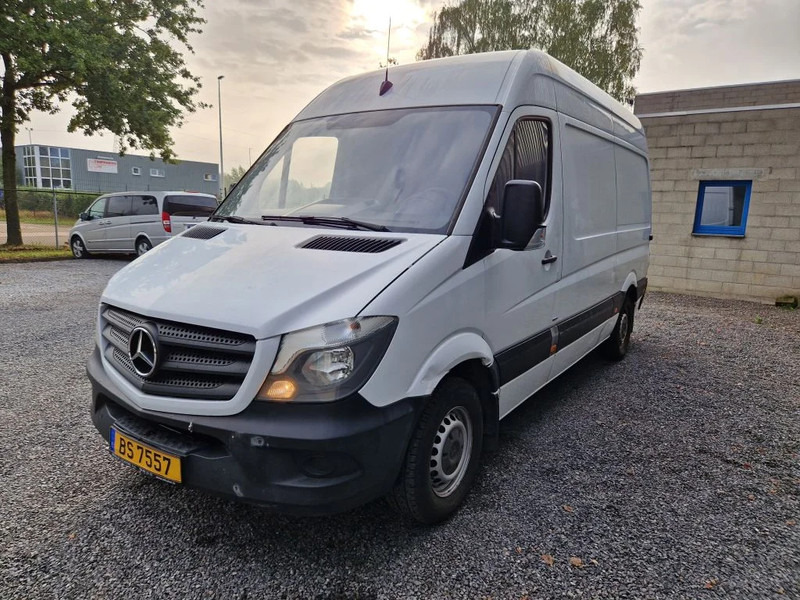 Mercedes-Benz Sprinter 314 AIRCO / MANUEL/ NOUVEAU MOTEUR 320000 km - Furgão: foto 3 Mercedes-Benz Sprinter 314 AIRCO / MANUEL/ NOUVEAU MOTEUR 320000 km - Furgão: foto 3
