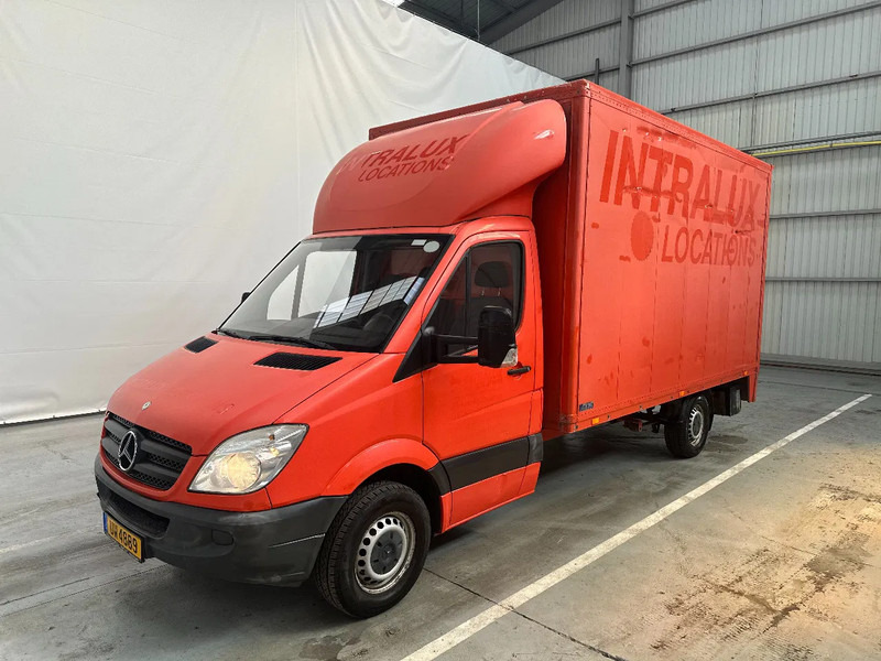 Mercedes-Benz Sprinter 316 - Carrinha de contentor: foto 3 Mercedes-Benz Sprinter 316 - Carrinha de contentor: foto 3