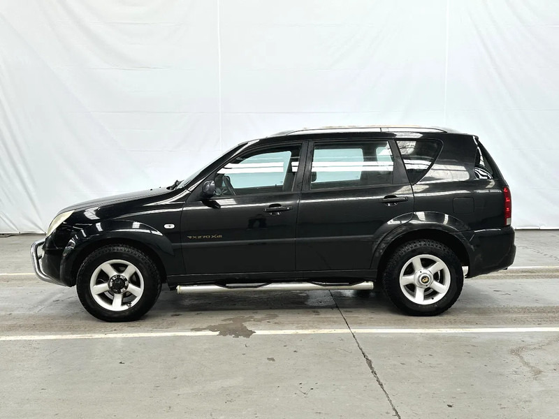 SsangYong Rexton AIRCO / LEATHER / MOTEUR MERCEDES - MERCEDES MOTOR - Automóvel: foto 2 SsangYong Rexton AIRCO / LEATHER / MOTEUR MERCEDES - MERCEDES MOTOR - Automóvel: foto 2