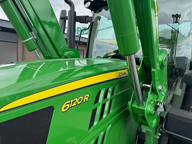 John Deere 6120R AP 50KM COMMAND-PRO AUTOTRAC-READY 2022!!! - Trator: foto 5 John Deere 6120R AP 50KM COMMAND-PRO AUTOTRAC-READY 2022!!! - Trator: foto 5