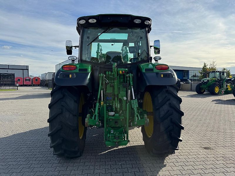 John Deere 6R130 AP 50KM + VOORLADER 2023 895 UUR STEEKASSEN!!! - Trator: foto 3 John Deere 6R130 AP 50KM + VOORLADER 2023 895 UUR STEEKASSEN!!! - Trator: foto 3