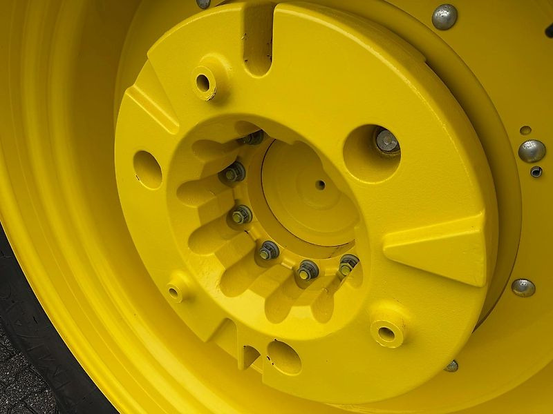 John Deere 6R195 AP 50KM COMMAND-PRO G5-PLUS 2024 570 UUR!!! - Trator: foto 5 John Deere 6R195 AP 50KM COMMAND-PRO G5-PLUS 2024 570 UUR!!! - Trator: foto 5