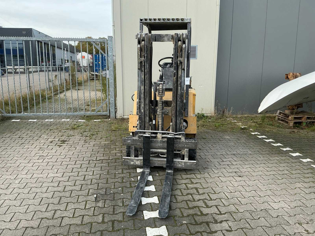 1993 HYSTER E2.00 XL FORKLIFT - Empilhadeira: foto 3 1993 HYSTER E2.00 XL FORKLIFT - Empilhadeira: foto 3