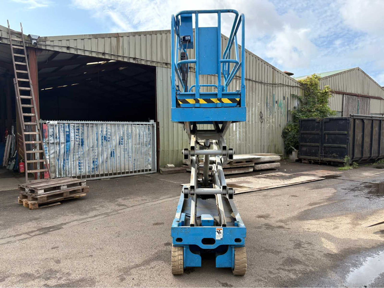 1997 GENIE GS-2032 AERIAL PLATFORM - Plataforma aérea: foto 5 1997 GENIE GS-2032 AERIAL PLATFORM - Plataforma aérea: foto 5