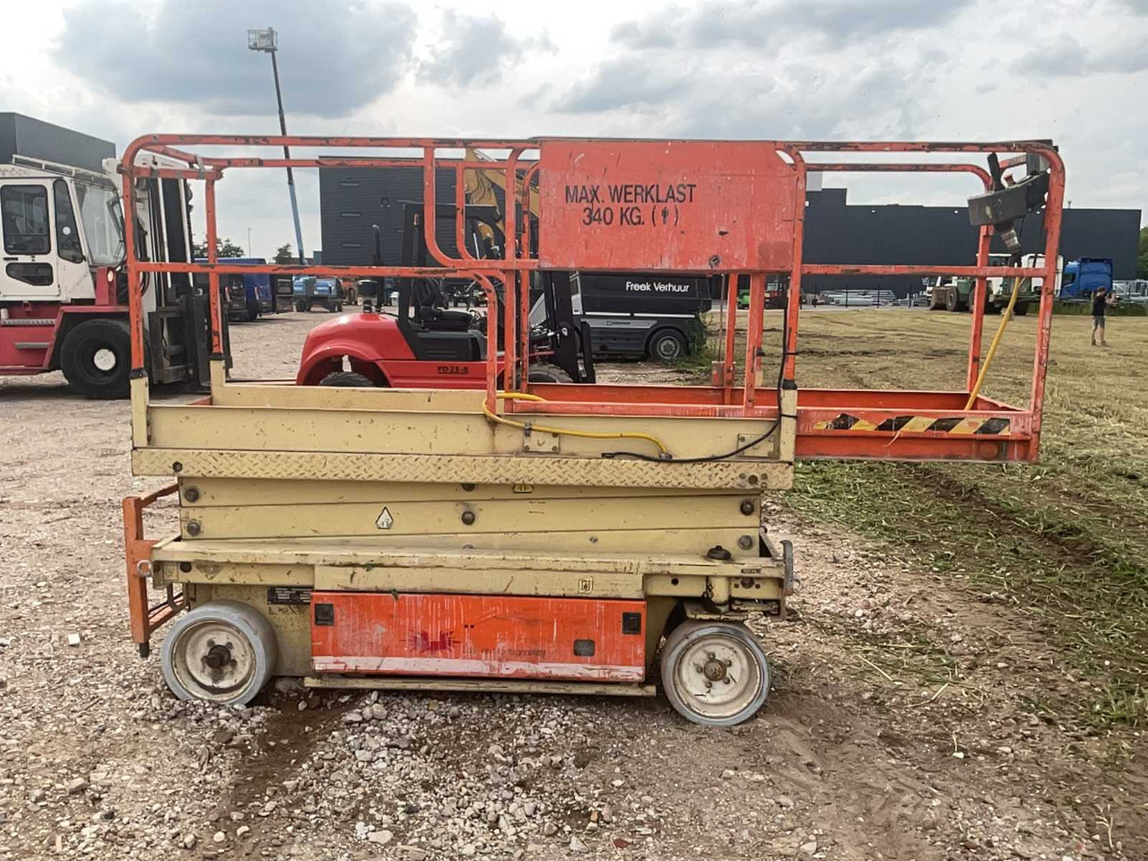 1997 JLG 2033-E SCISSOR LIFT - Plataforma aérea: foto 4 1997 JLG 2033-E SCISSOR LIFT - Plataforma aérea: foto 4