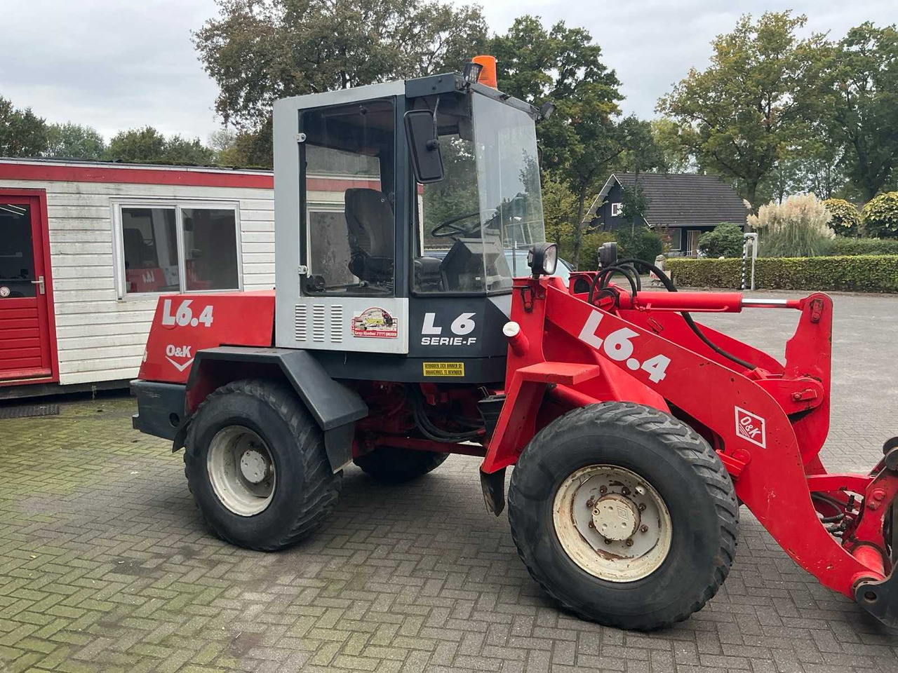 1997 O&K L6-4 SHOVEL / WHEEL LOADER - Pá carregadora de rodas: foto 4 1997 O&K L6-4 SHOVEL / WHEEL LOADER - Pá carregadora de rodas: foto 4
