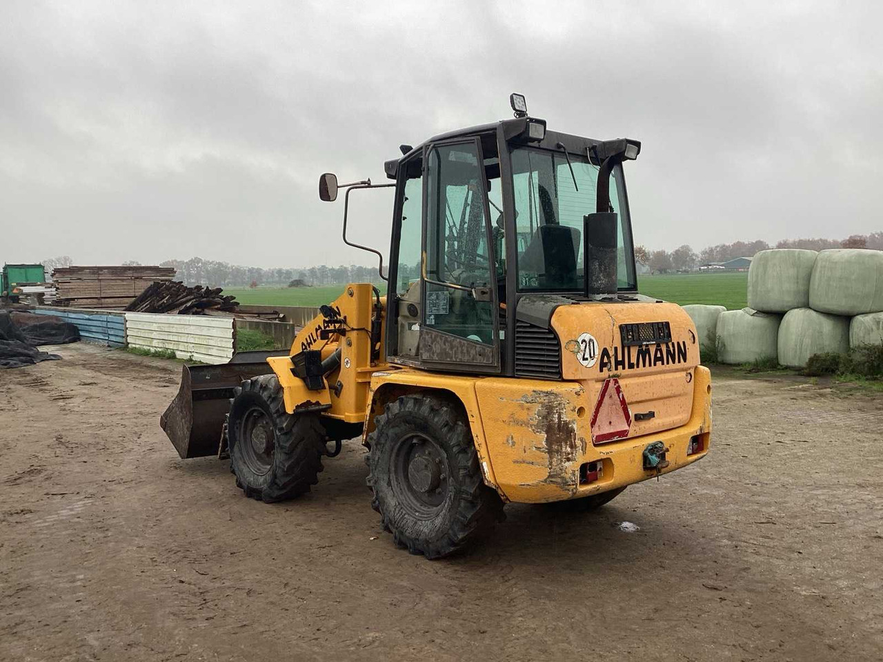 2003 AHLMANN AL85 T SHOVEL - Pá carregadora de rodas: foto 4 2003 AHLMANN AL85 T SHOVEL - Pá carregadora de rodas: foto 4