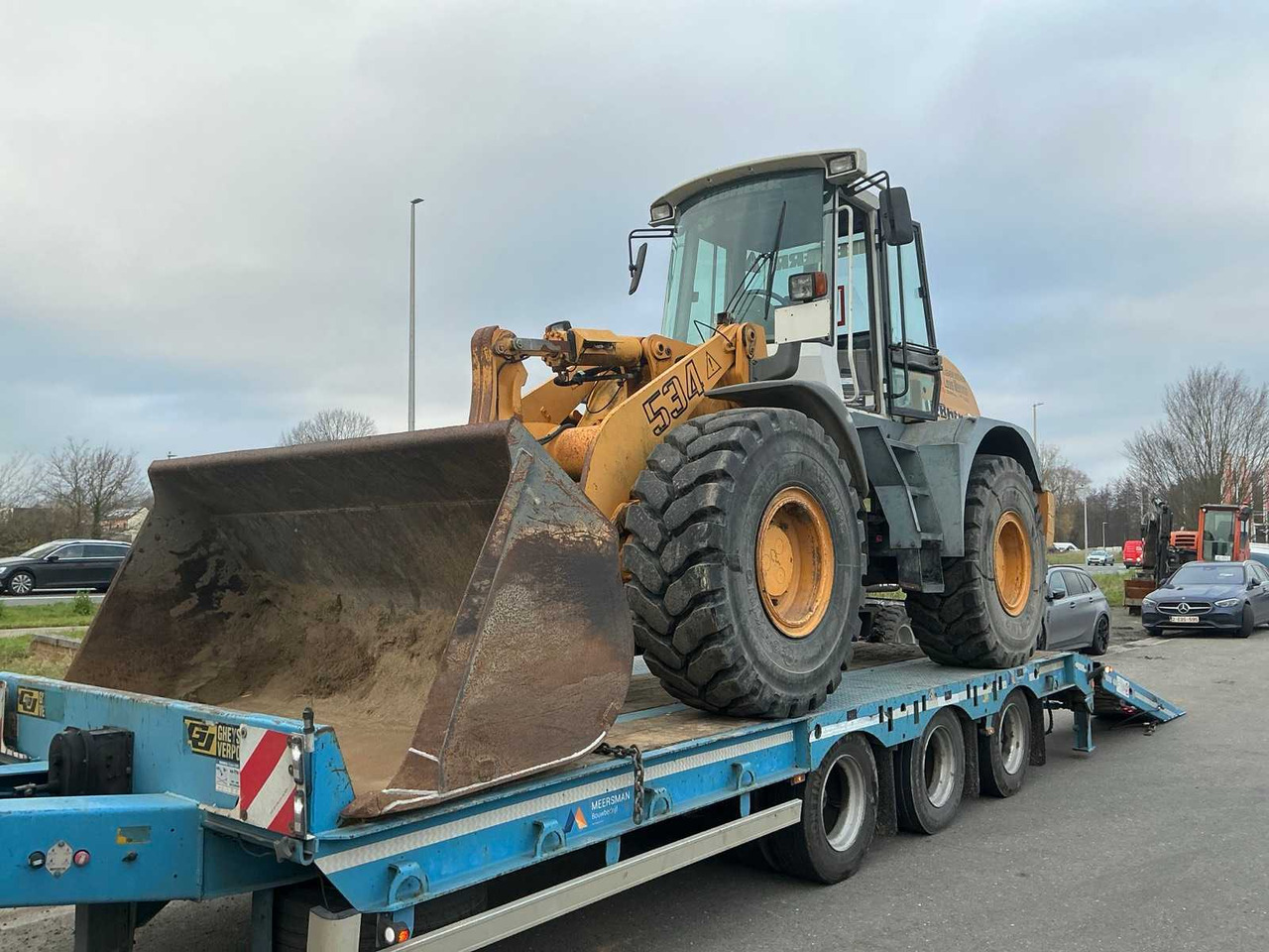 2004 LIEBHERR L534 TIRE BULLDOZER - Buldôzer: foto 1 2004 LIEBHERR L534 TIRE BULLDOZER - Buldôzer: foto 1