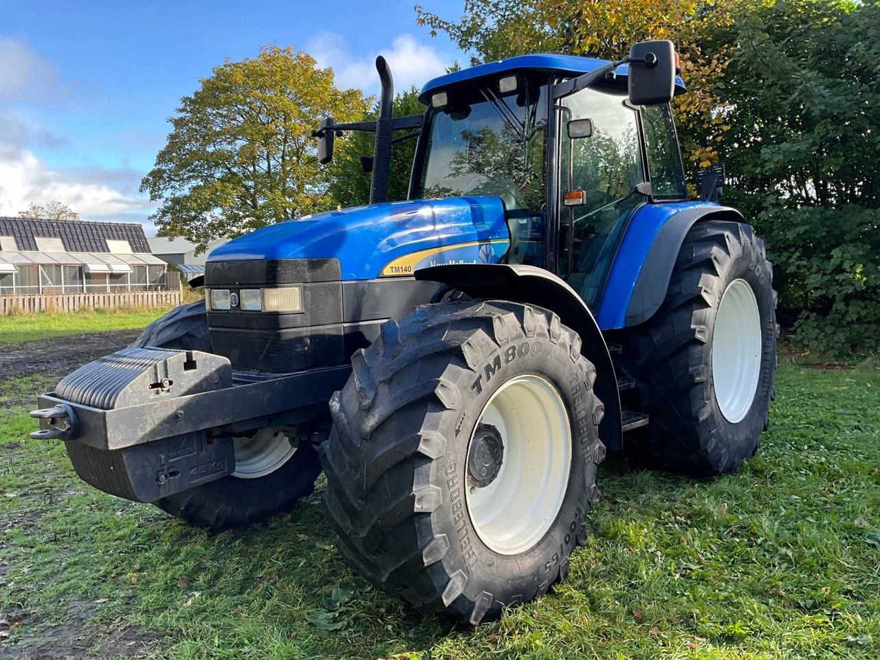 2006 NEW HOLLAND TM140 FOUR WHEEL DRIVE FARM TRACTOR - Trator: foto 1 2006 NEW HOLLAND TM140 FOUR WHEEL DRIVE FARM TRACTOR - Trator: foto 1