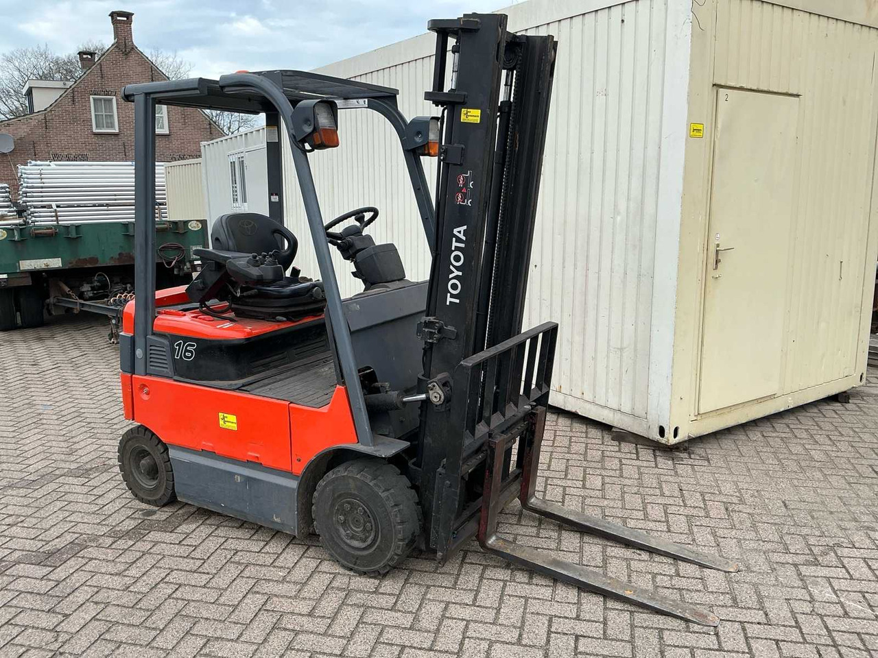 2006 TOYOTA 7FBMF 16 FORKLIFT - Empilhadeira: foto 1 2006 TOYOTA 7FBMF 16 FORKLIFT - Empilhadeira: foto 1