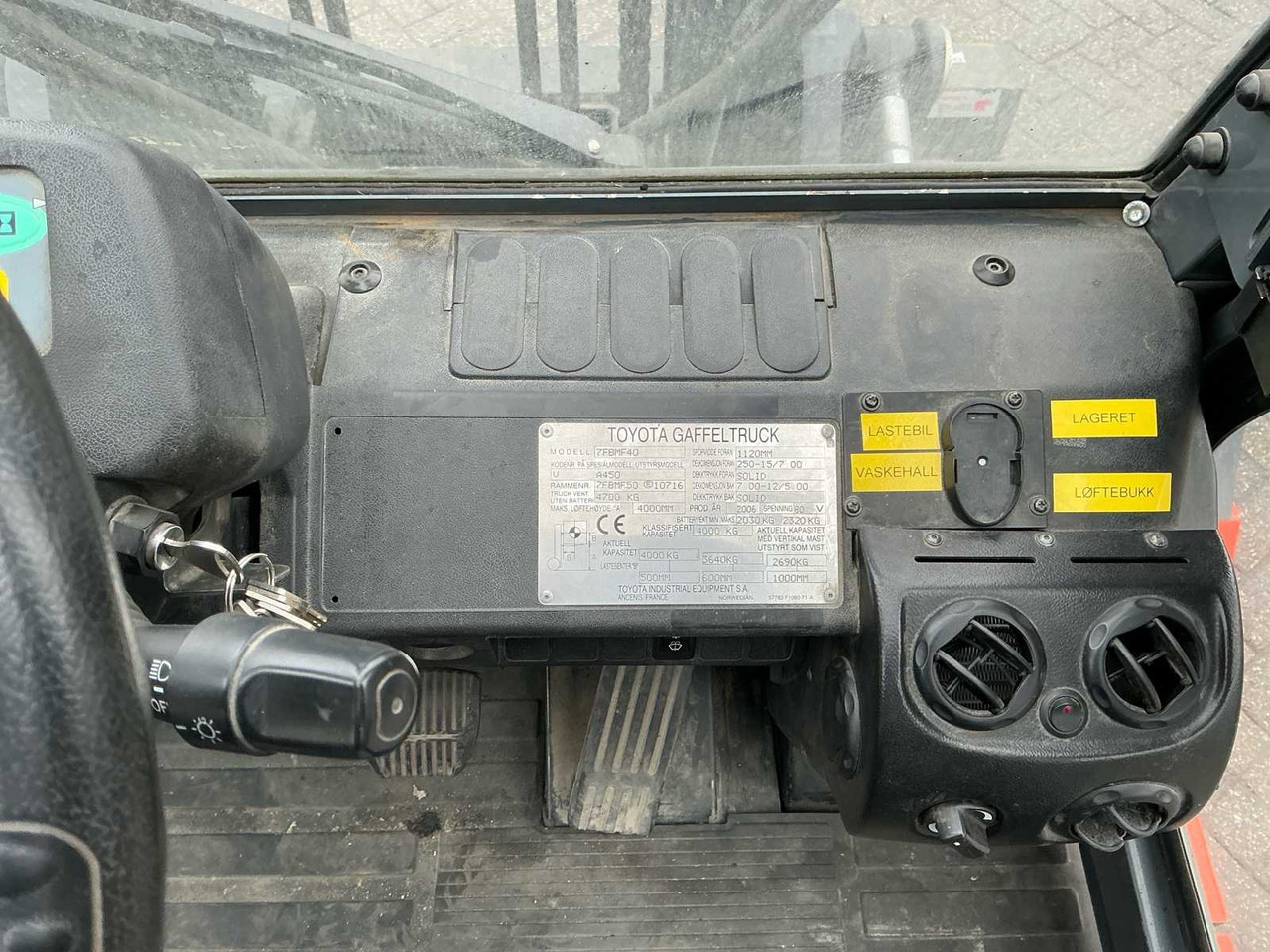 2006 TOYOTA 7FBMF40 FORKLIFT - Empilhadeira: foto 4 2006 TOYOTA 7FBMF40 FORKLIFT - Empilhadeira: foto 4