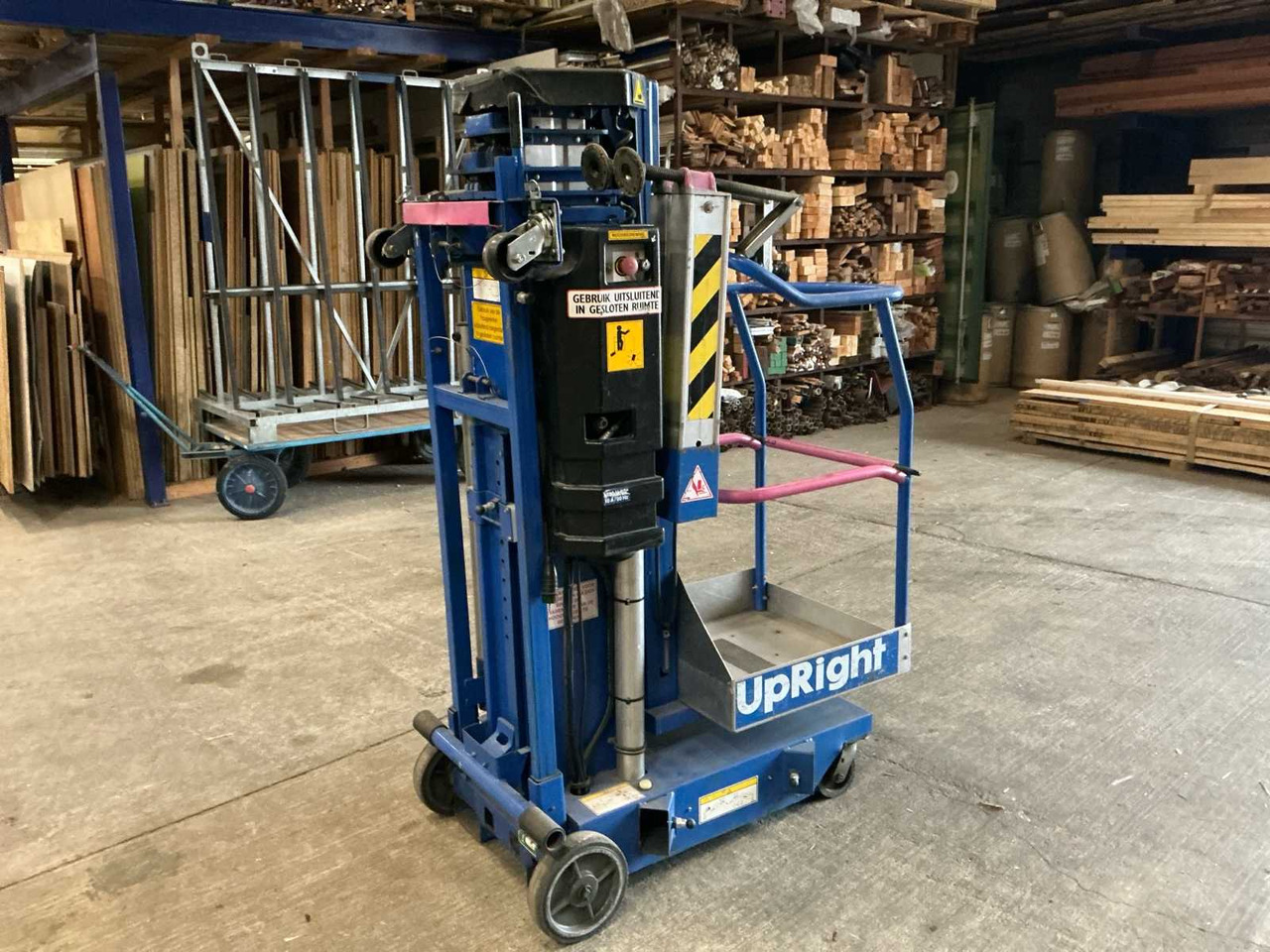 2007 UPRIGHT LL25 A-C AERIAL WORK PLATFORM - Plataforma aérea: foto 4 2007 UPRIGHT LL25 A-C AERIAL WORK PLATFORM - Plataforma aérea: foto 4