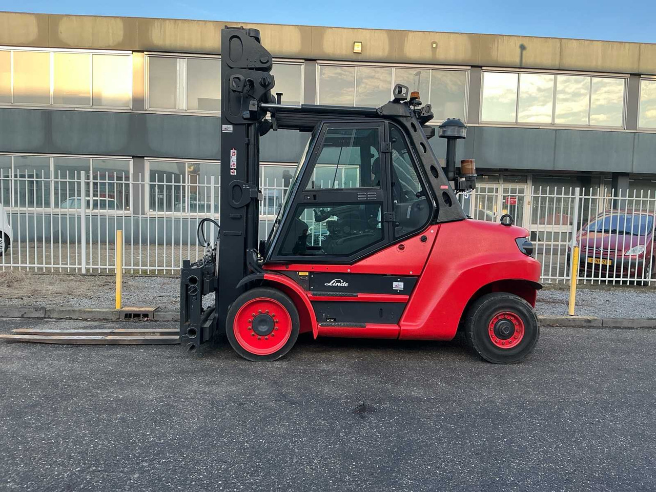 2010 LINDE H80D-01/900 FORKLIFT - Empilhadeira: foto 4 2010 LINDE H80D-01/900 FORKLIFT - Empilhadeira: foto 4