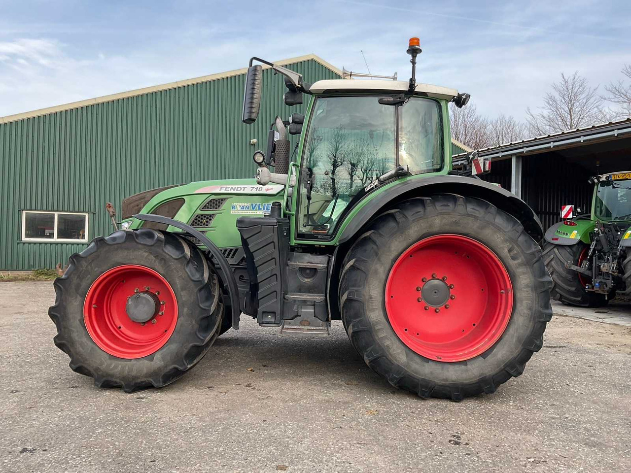 2014 FENDT 718 SCR ALL-WHEEL DRIVE FARM TRACTOR - Trator: foto 5 2014 FENDT 718 SCR ALL-WHEEL DRIVE FARM TRACTOR - Trator: foto 5