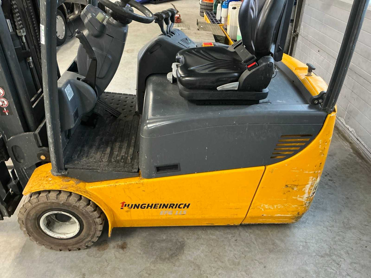 2015 JUNGHEINRICH EFG 115 FORKLIFT - Empilhadeira: foto 5 2015 JUNGHEINRICH EFG 115 FORKLIFT - Empilhadeira: foto 5