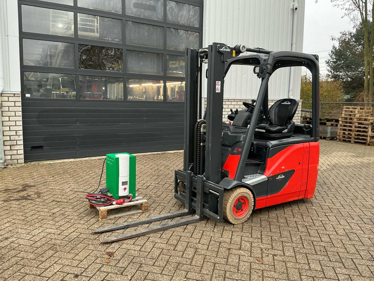 2015 LINDE E16H-02 EVO FORKLIFT - Empilhadeira: foto 1 2015 LINDE E16H-02 EVO FORKLIFT - Empilhadeira: foto 1