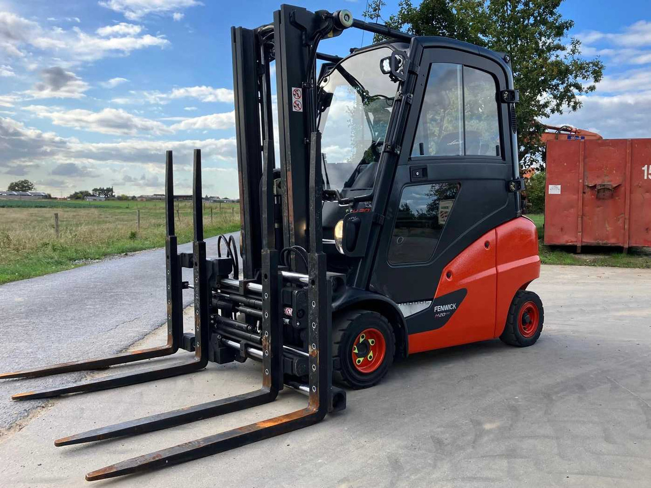 2015 LINDE H20T DOUBLE FORK FORKLIFT - Empilhadeira: foto 1 2015 LINDE H20T DOUBLE FORK FORKLIFT - Empilhadeira: foto 1