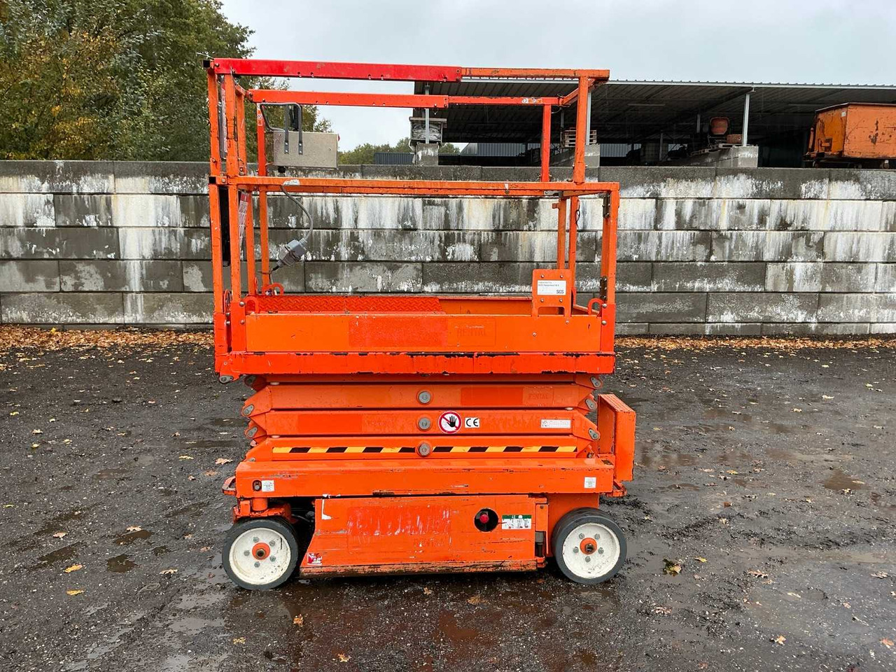 2015 SKYJACK SJ 111 3219 AERIAL PLATFORM - Plataforma aérea: foto 2 2015 SKYJACK SJ 111 3219 AERIAL PLATFORM - Plataforma aérea: foto 2