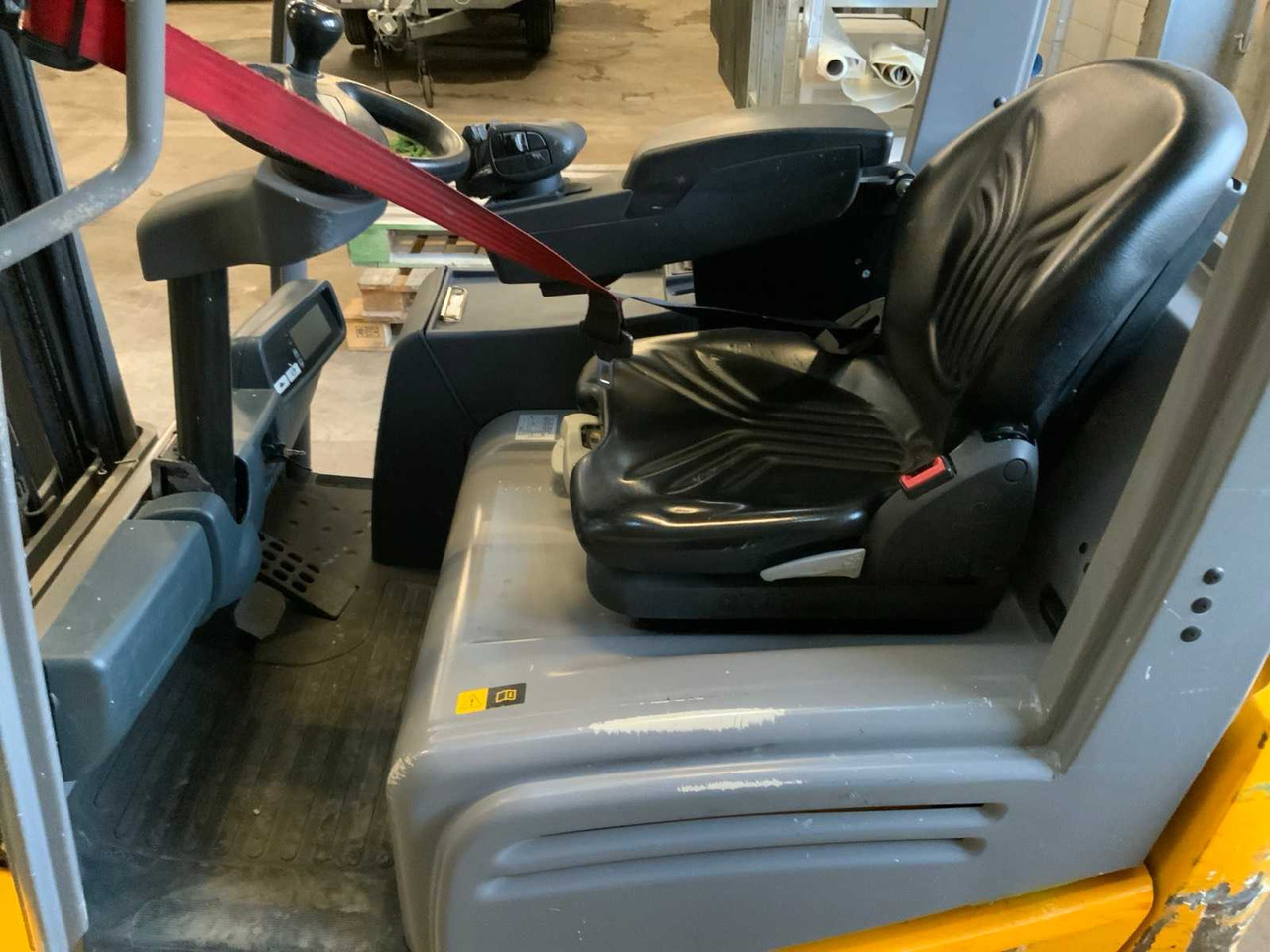 2016 JUNGHEINRICH EFG215 FORKLIFT - Empilhadeira: foto 5 2016 JUNGHEINRICH EFG215 FORKLIFT - Empilhadeira: foto 5