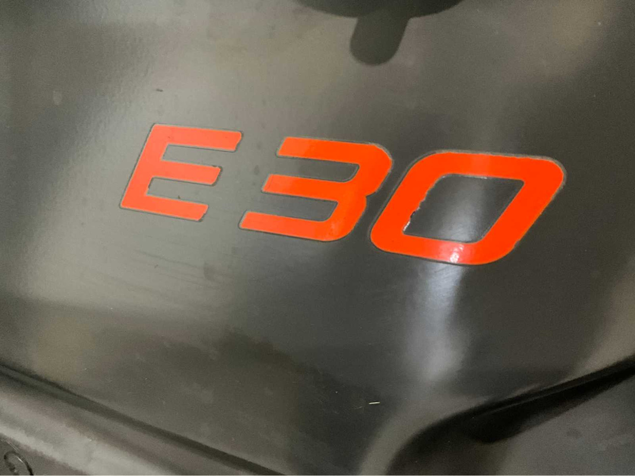 Empilhadeira 2017 LINDE E30L-01 3000KG FORKLIFT: foto 15 Empilhadeira 2017 LINDE E30L-01 3000KG FORKLIFT: foto 15