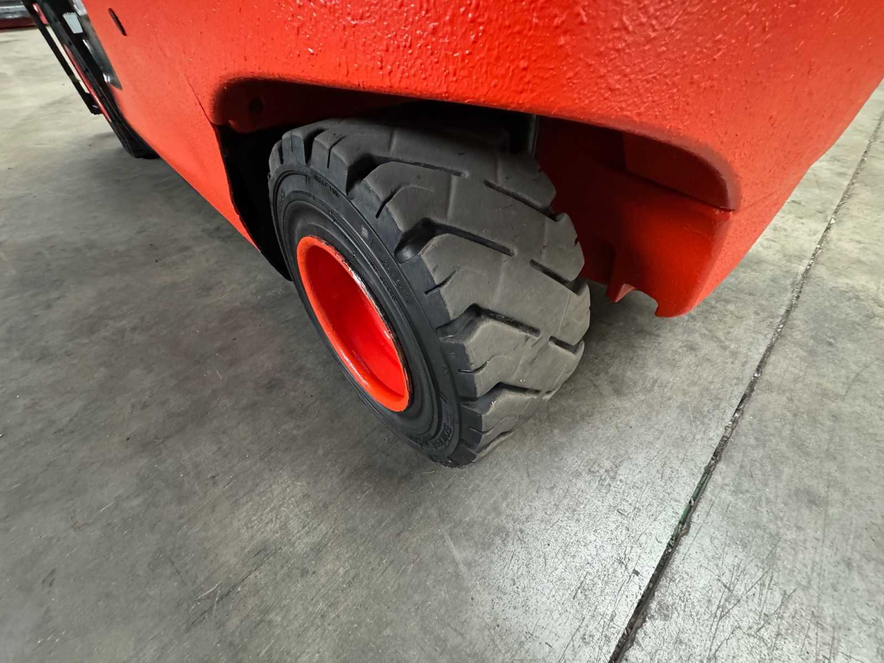 Empilhadeira 2018 SERVICE + UVV 10/2026 LINDE E30L 3,000KG TRIPLEX ELECTRIC FORKLIFT 4,647 HOURS: foto 11