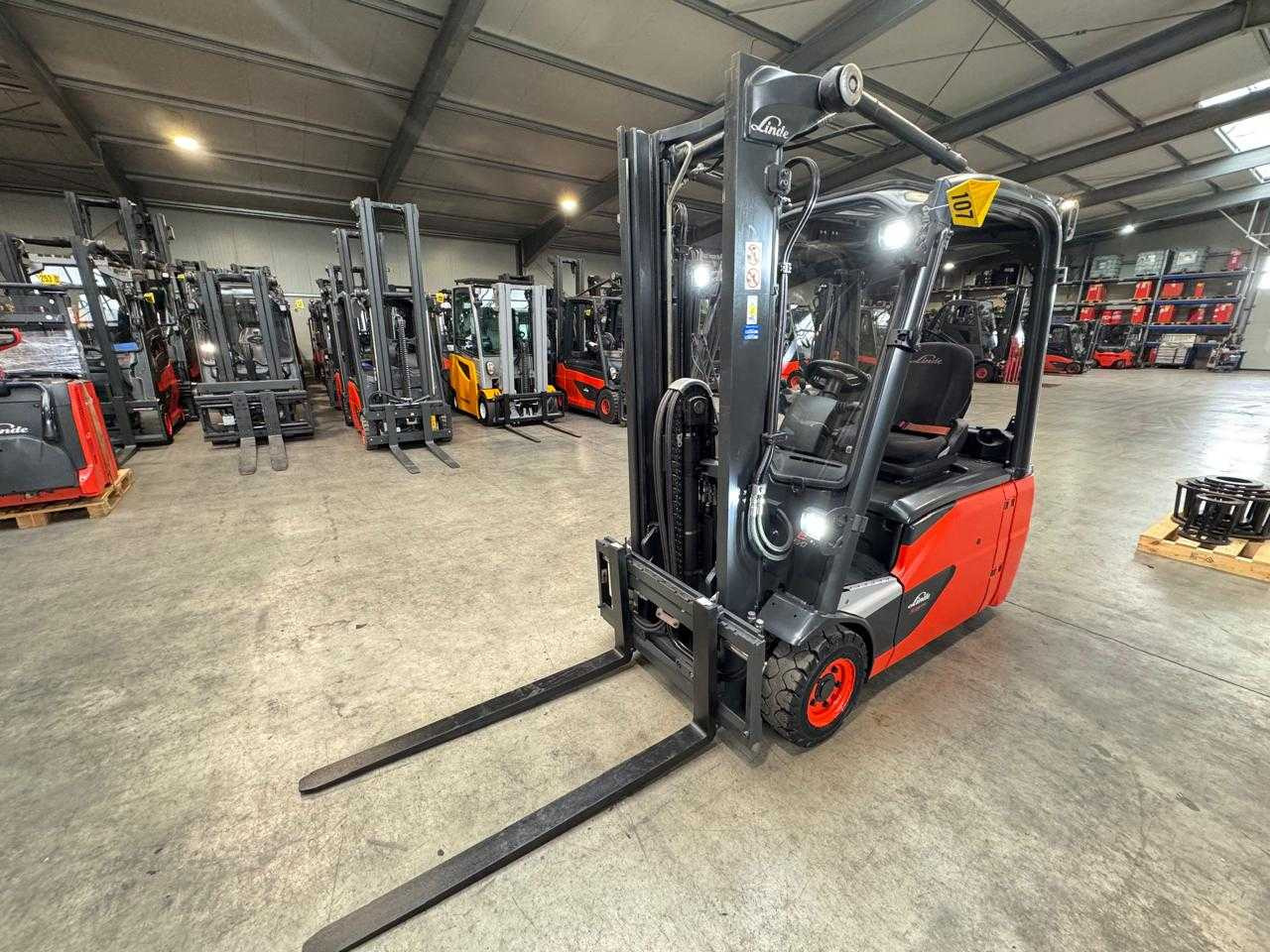 2020 SERVICE+UVV 10/2026 LINDE E16L 1.600KG DUPLEX FREE LIFT ELECTRIC FORKLIFT - Empilhadeira: foto 2 2020 SERVICE+UVV 10/2026 LINDE E16L 1.600KG DUPLEX FREE LIFT ELECTRIC FORKLIFT - Empilhadeira: foto 2