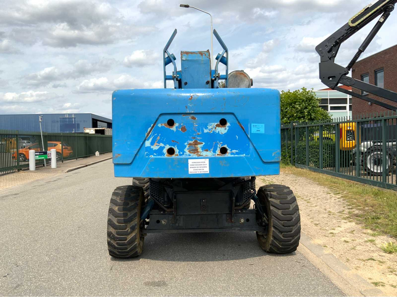 AICHI - SP21AJ - AERIAL PLATFORM DIESEL 23 METERS WORKING HEIGHT - Plataforma aérea: foto 5 AICHI - SP21AJ - AERIAL PLATFORM DIESEL 23 METERS WORKING HEIGHT - Plataforma aérea: foto 5