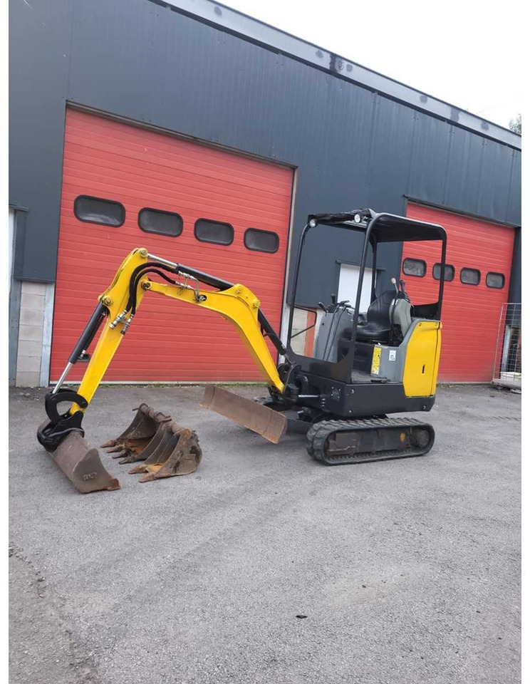 BOBCAT - 2018 - E17 - MINI EXCAVATOR - Mini escavadeira: foto 2 BOBCAT - 2018 - E17 - MINI EXCAVATOR - Mini escavadeira: foto 2