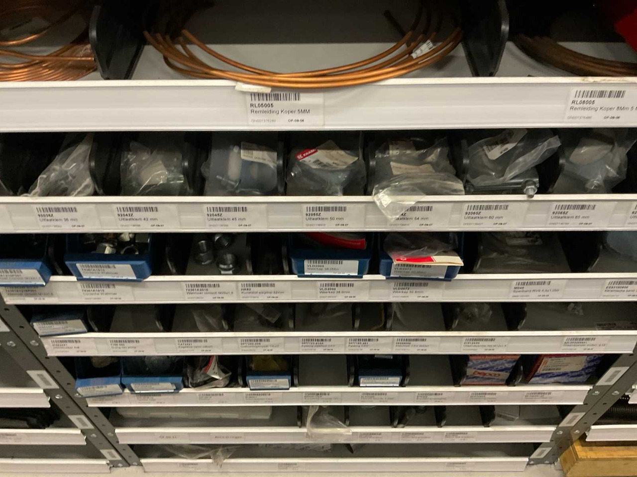 Carregador frontal para o trator Batch of parts (C): foto 34