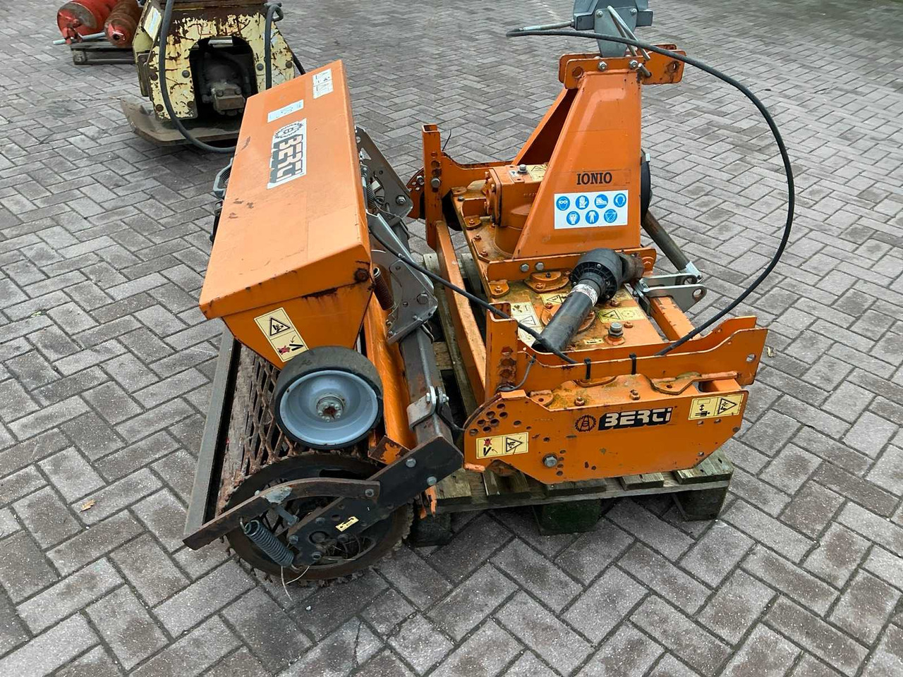 Berci Erpice Rotante Ionio 130 - Grade rotativa: foto 4 Berci Erpice Rotante Ionio 130 - Grade rotativa: foto 4