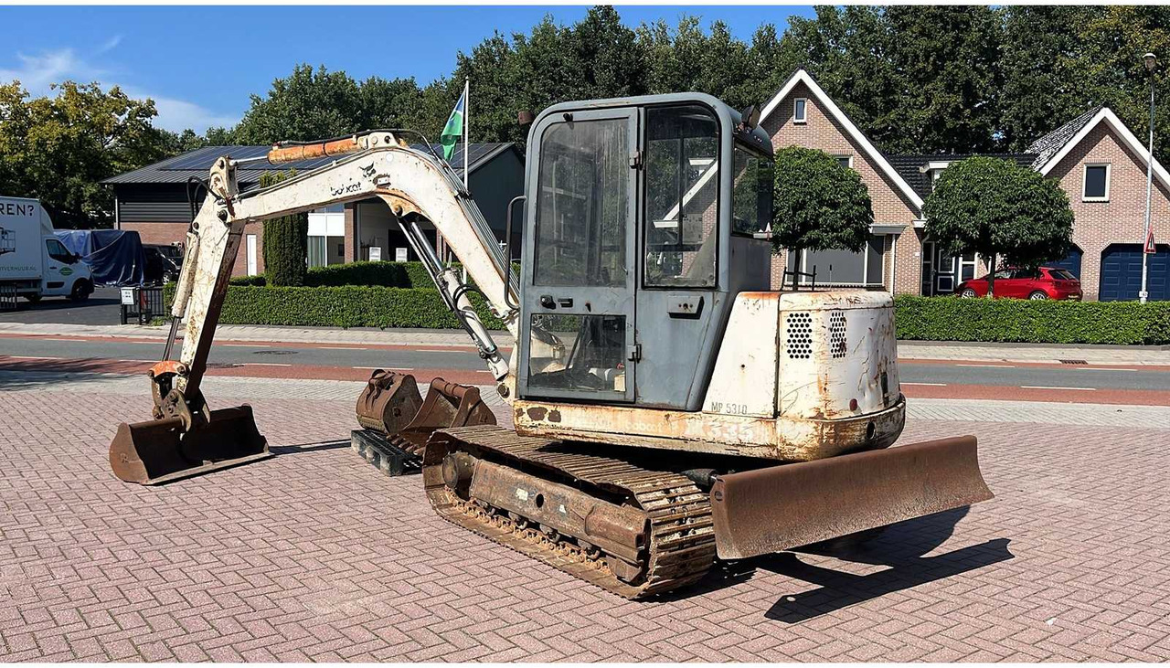 Bobcat X335 - Escavadora de rastos: foto 1 Bobcat X335 - Escavadora de rastos: foto 1