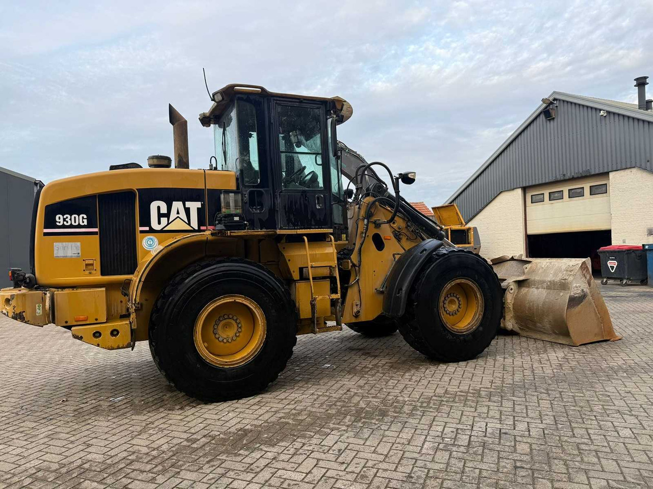 CAT - 930G - 8009 HOURS - SHOVEL INCL. BAK AND QUICK CHANGE - Pá carregadora de rodas: foto 5 CAT - 930G - 8009 HOURS - SHOVEL INCL. BAK AND QUICK CHANGE - Pá carregadora de rodas: foto 5