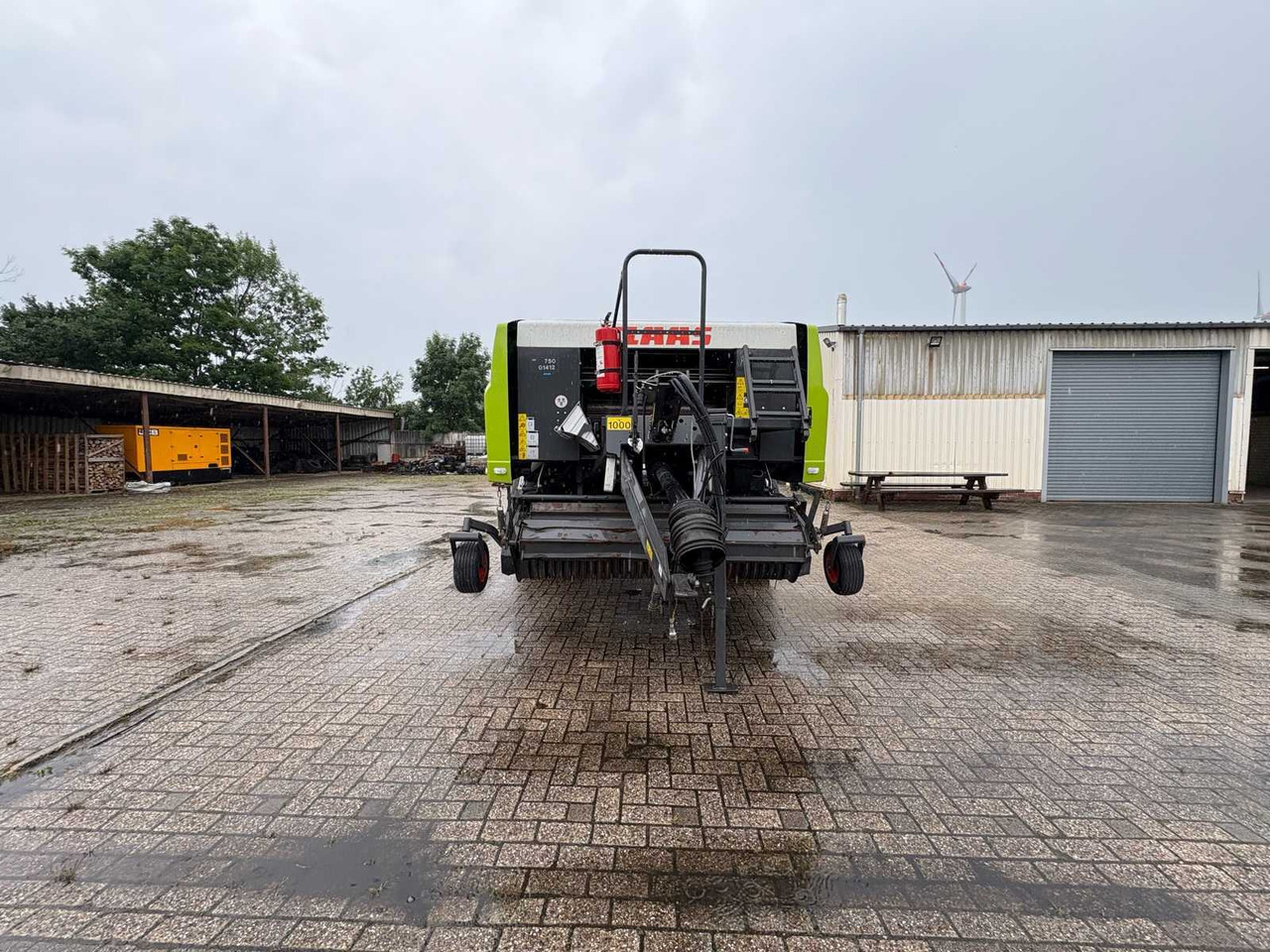 CLAAS ROLLANT 455 UNIWRAP 750 - Enfardadeira de fardos redondos: foto 3 CLAAS ROLLANT 455 UNIWRAP 750 - Enfardadeira de fardos redondos: foto 3