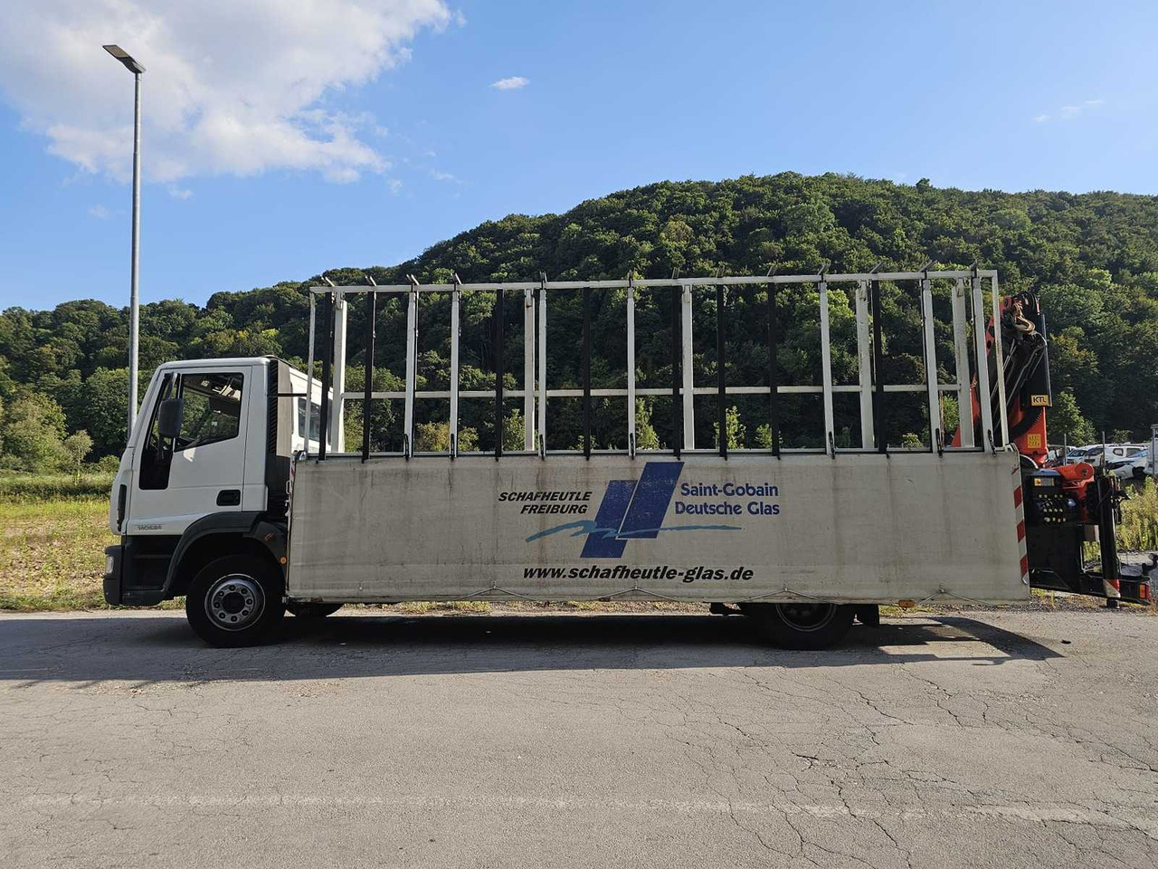 2006 - IVECO - ML140E24P - TRUCK WITH CRANE - Camião: foto 1 2006 - IVECO - ML140E24P - TRUCK WITH CRANE - Camião: foto 1