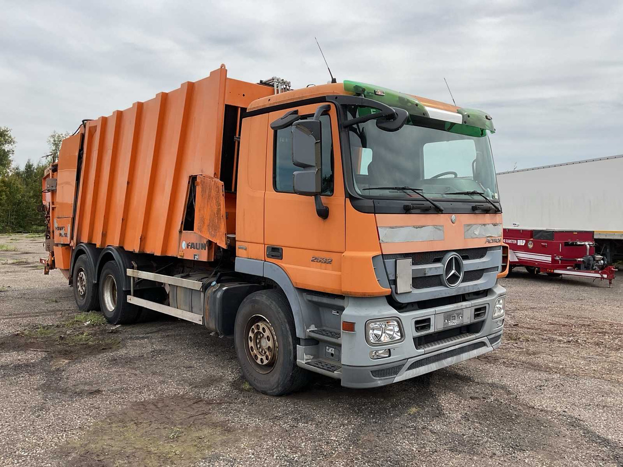 2009 MERCEDES-BENZ ACTROS 2532 GARBAGE TRUCK - Camião: foto 2 2009 MERCEDES-BENZ ACTROS 2532 GARBAGE TRUCK - Camião: foto 2