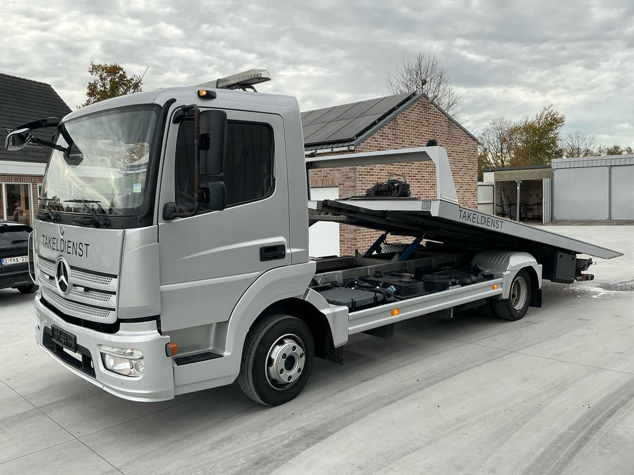 2015 MERCEDES-BENZ ATEGO TRUCK TOW TRUCK - Camião: foto 2 2015 MERCEDES-BENZ ATEGO TRUCK TOW TRUCK - Camião: foto 2