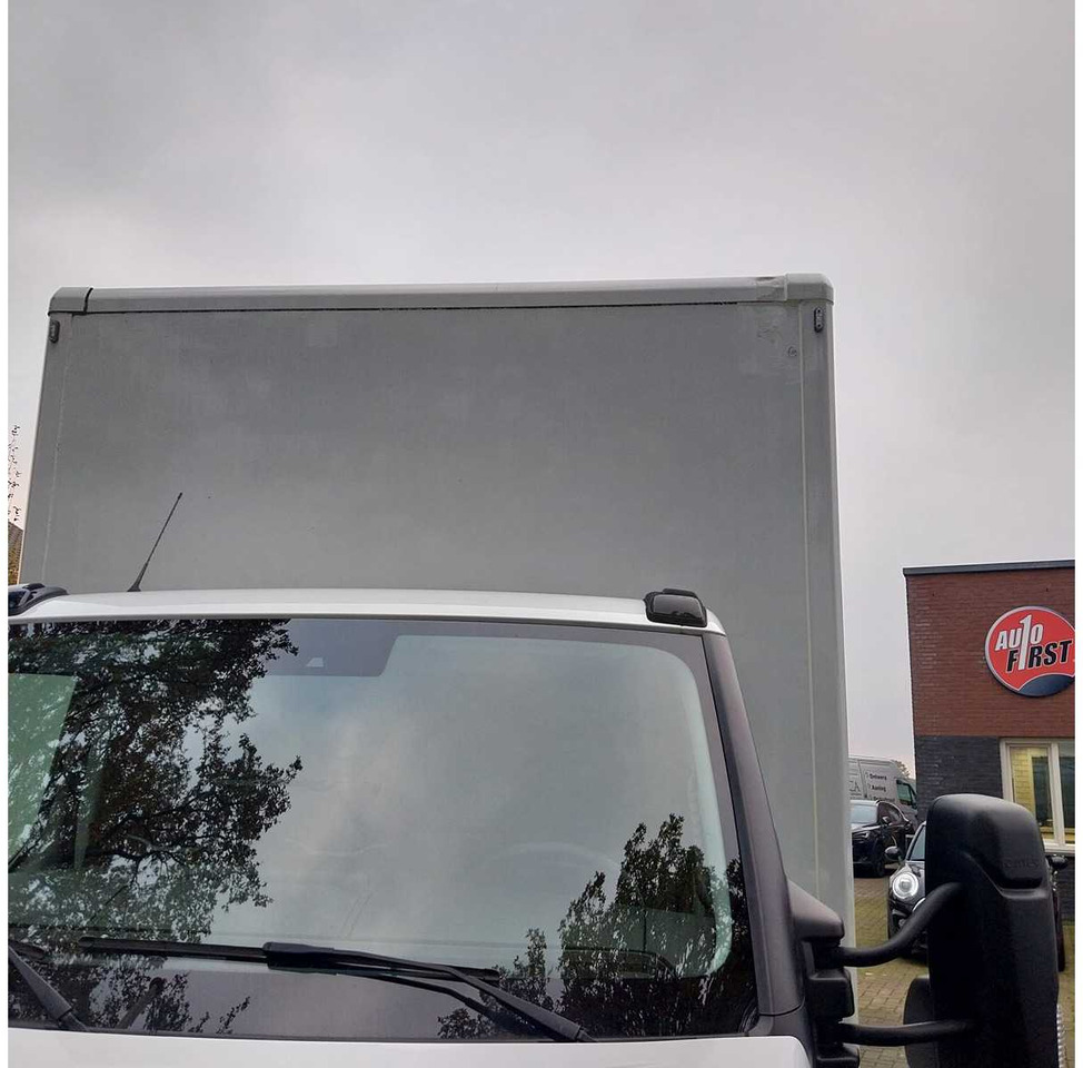 2021 SAXAS MKD 61 - M - E ATTACHMENT BOX WITH TAIL LIFT - Camião: foto 3 2021 SAXAS MKD 61 - M - E ATTACHMENT BOX WITH TAIL LIFT - Camião: foto 3