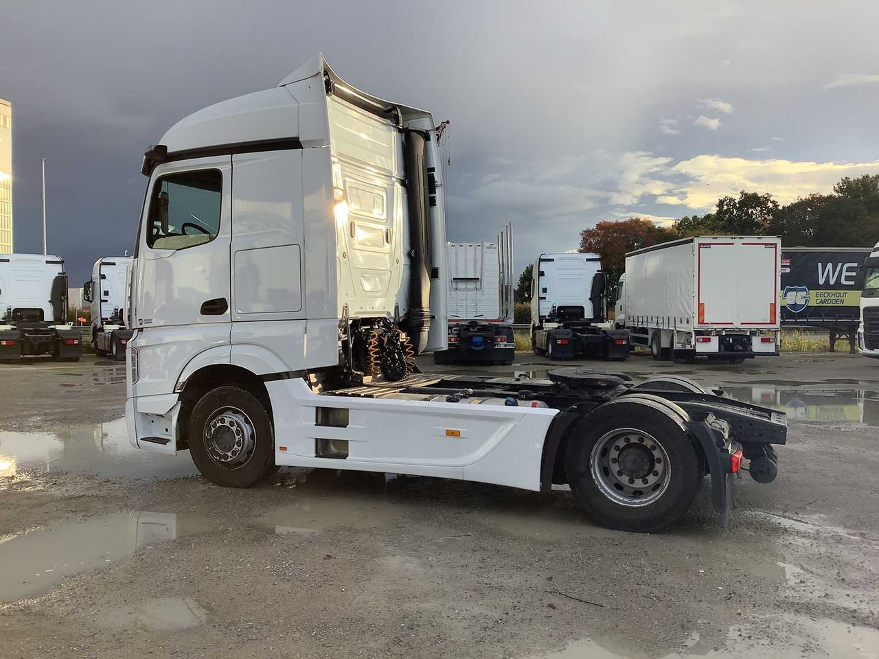 MERCEDES-BENZ - ACTROS 963-4-A - TRUCK - 2019 - Camião: foto 2 MERCEDES-BENZ - ACTROS 963-4-A - TRUCK - 2019 - Camião: foto 2