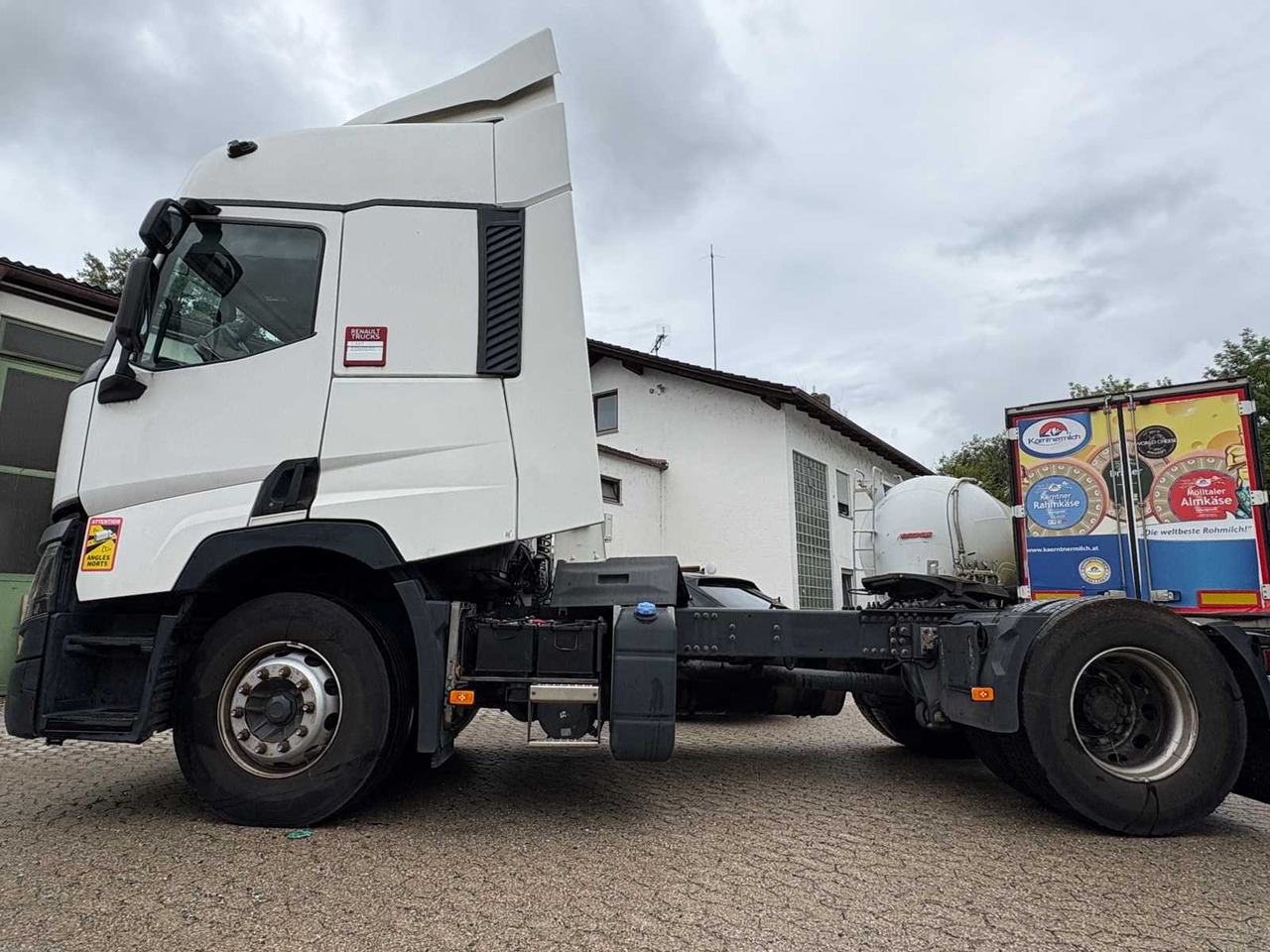 RENAULT TRUCKS T 460 COMFORT - Camião: foto 4 RENAULT TRUCKS T 460 COMFORT - Camião: foto 4