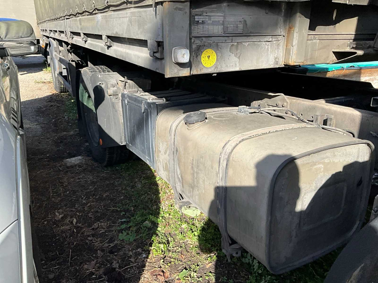 Camião TRACTOR UNIT WITH SEMI-TRAILER: foto 18