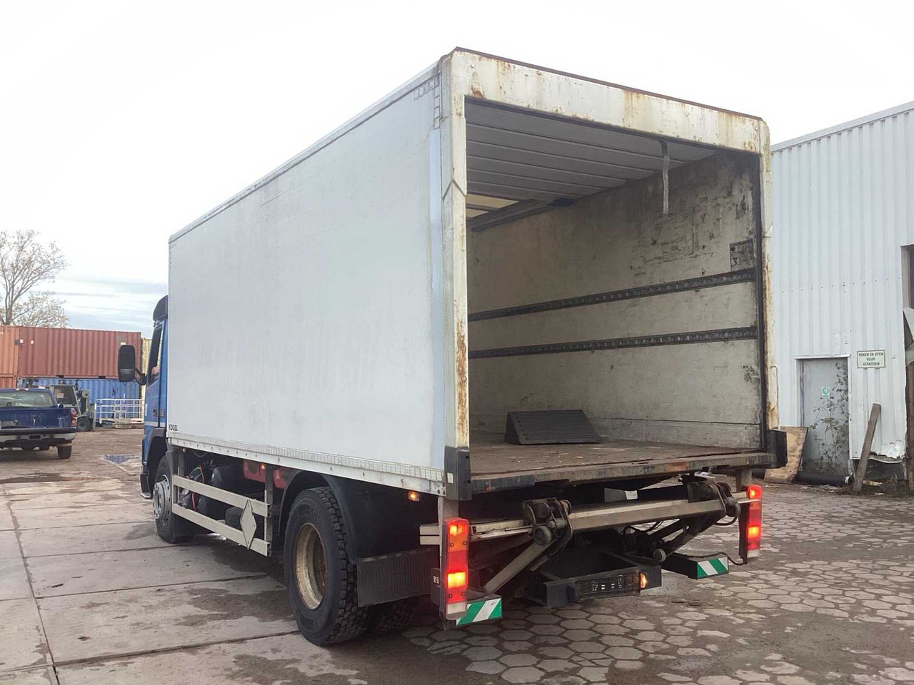 VOLVO FM 7 TRUCK - Camião: foto 4 VOLVO FM 7 TRUCK - Camião: foto 4